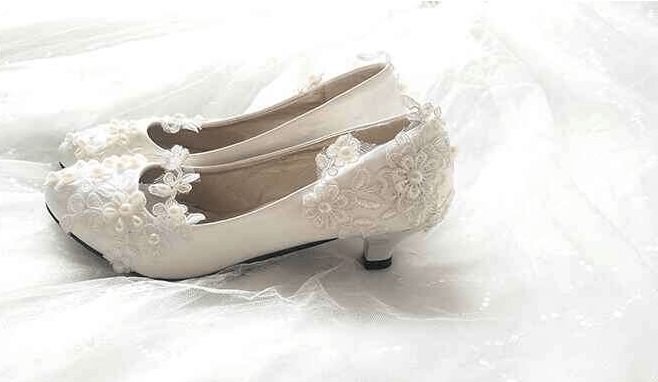 Bridal shoes With lace & Low Kitty Heel