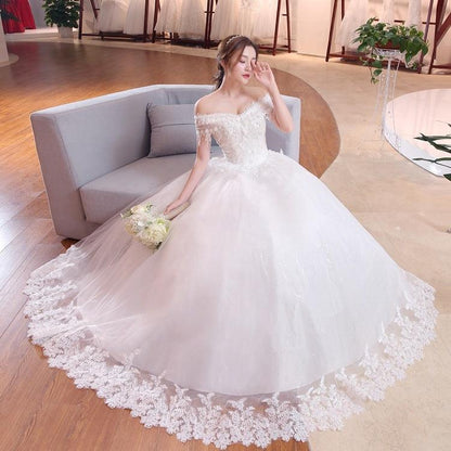 Breath-taking Wedding Ball Gown Puff Skirt Dress With Beautiful Lace Shoulder Covering